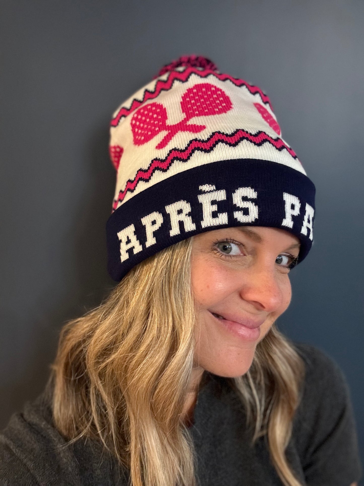 Aprés Paddle Knit Hat - Pink and Navy